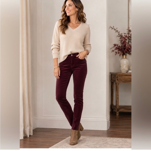 CAbi Pants - NWOT CABI Burgundy Maroon Wine Vineyard Corduroy Size 4 Skinny Pants Fall Winter